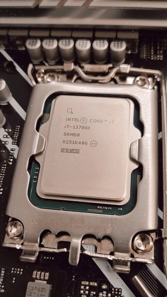 Intel Core i7-13700K 3.4 GHz Box | PcComponentes.pt