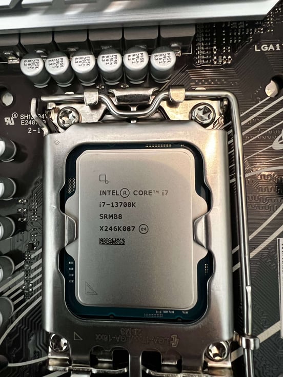 Intel Core i7-13700K 3.4 GHz Box | PcComponentes.pt