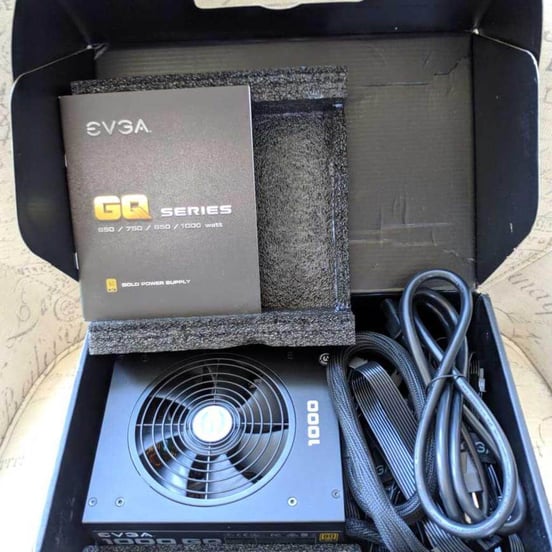 Fonte Alimentação EVGA GQ 1000W 80 Plus Gold Semi Modular