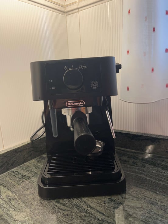 DeLonghi Stilosa EC235.BK Máquina de Café Expresso Preta